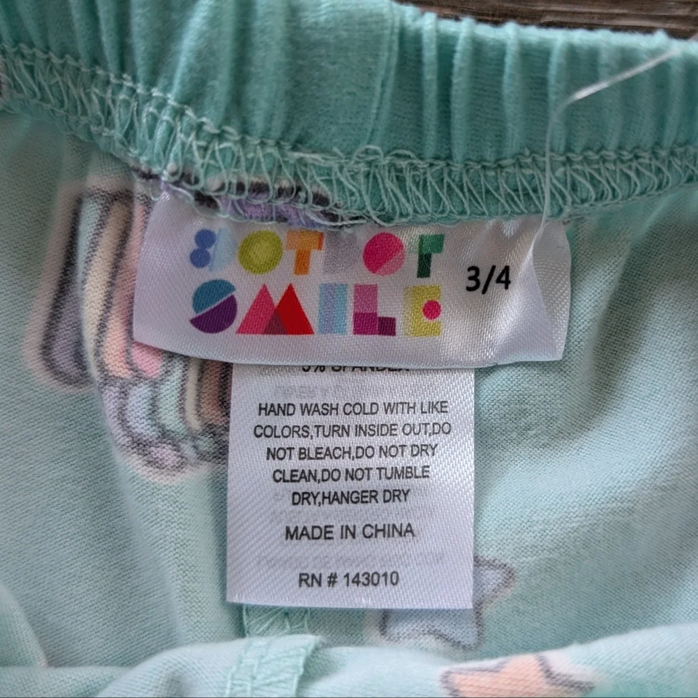 NWT Dot Dot Smile Lot of 2 Heart Unicorn Rainbow Kick Shorts Size 3/4